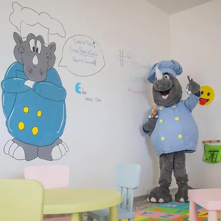 Eden Club 酒店 托雷坎内