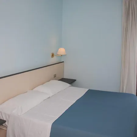 Eden Club Hotel 3*