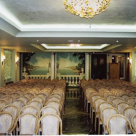 Eden Club Hotel