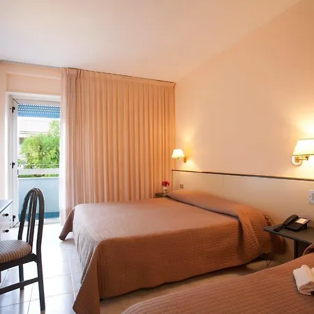 Szálloda Eden Club 3*