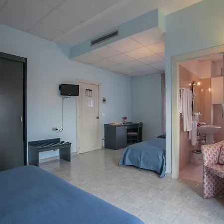 Eden Club Szálloda 3*
