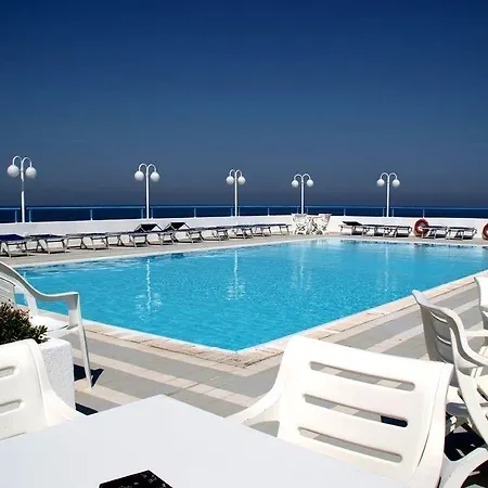 Eden Club Szálloda Torre Canne