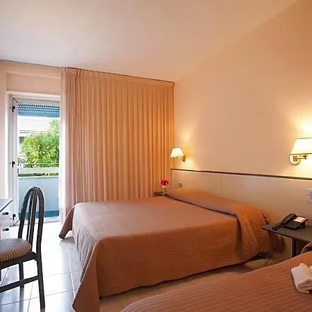 Eden Club 3*