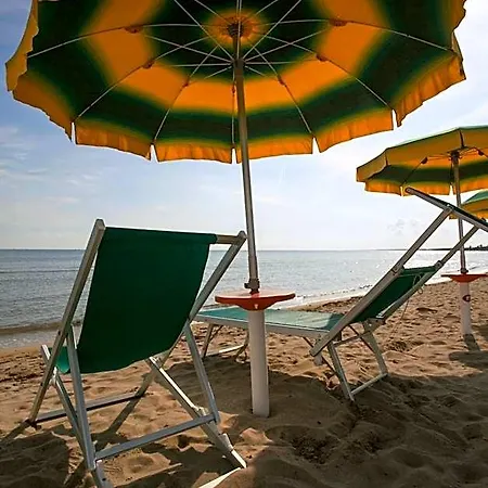 Eden Club Szálloda Torre Canne
