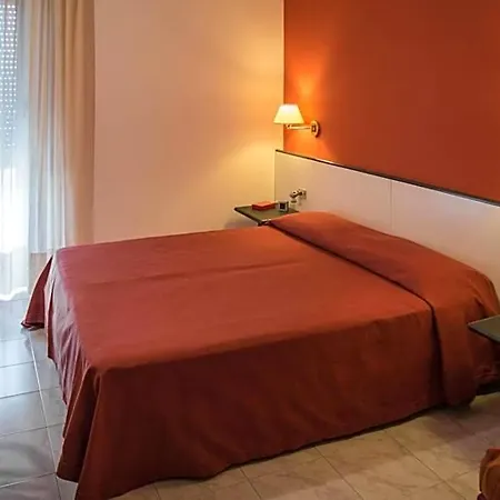 Eden Club Hotel 3*