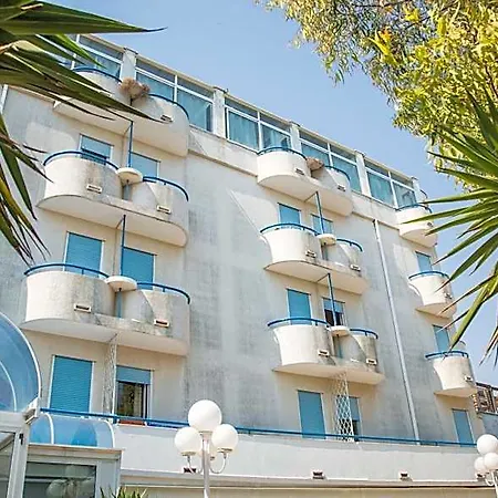 Hotel Eden Club 3*