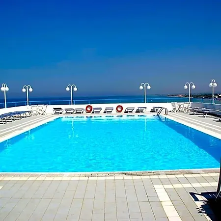Eden Club