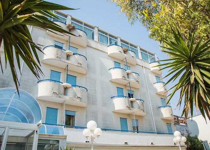 Eden Club Hotel