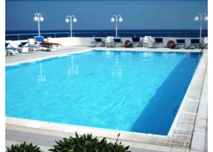 Eden Club Hotel 3*